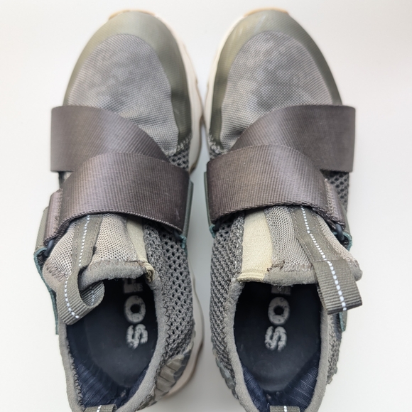 Sorel Kinetic Impact, Lug Sole, Slip On, Green Camo Runners, Women's size 5 - Picture 8 of 9